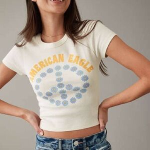 American Eagle Cream Graphic Baby Tee